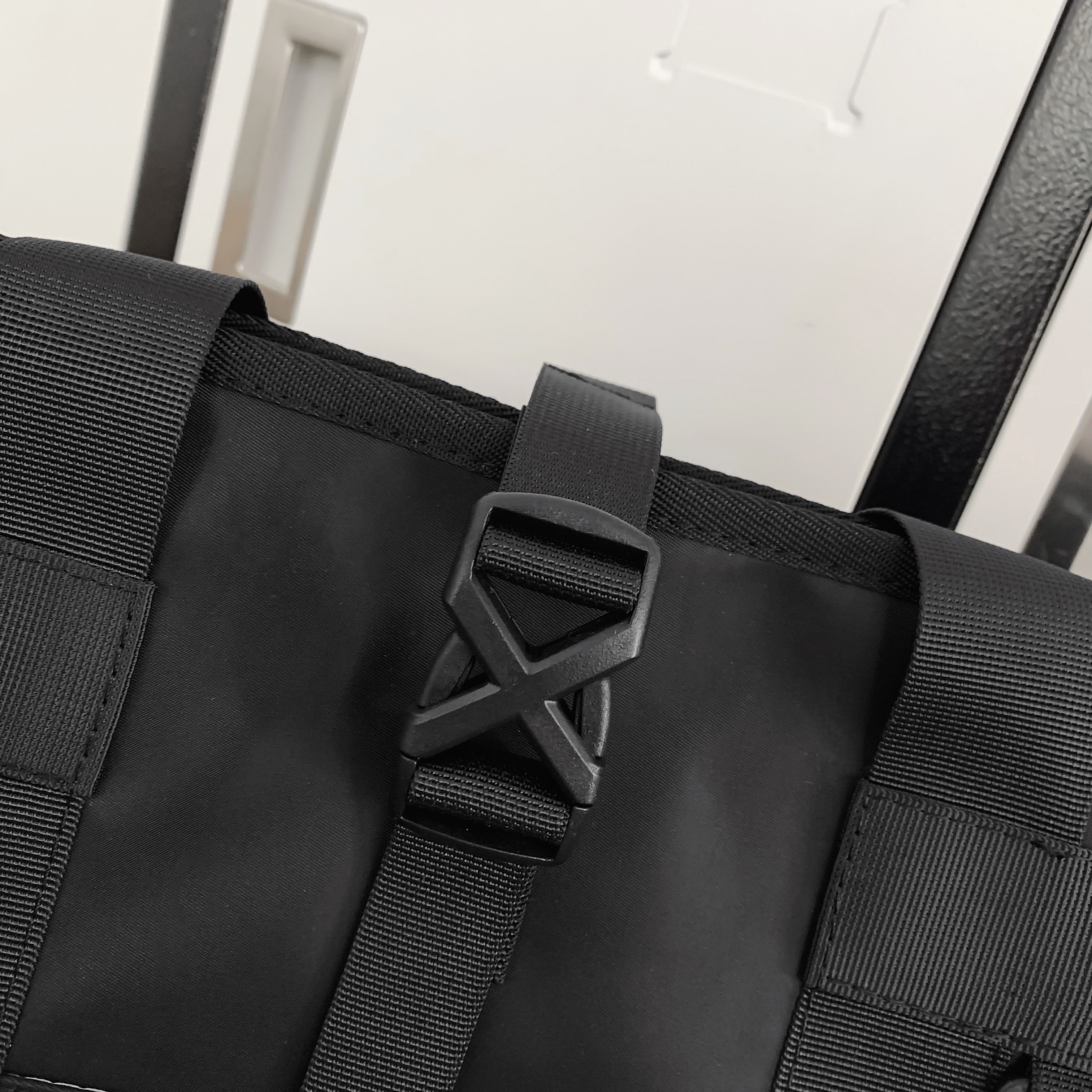 1pc mens trendy crossbody bag large capacity shoulder bag fashion all match tote bag details 4
